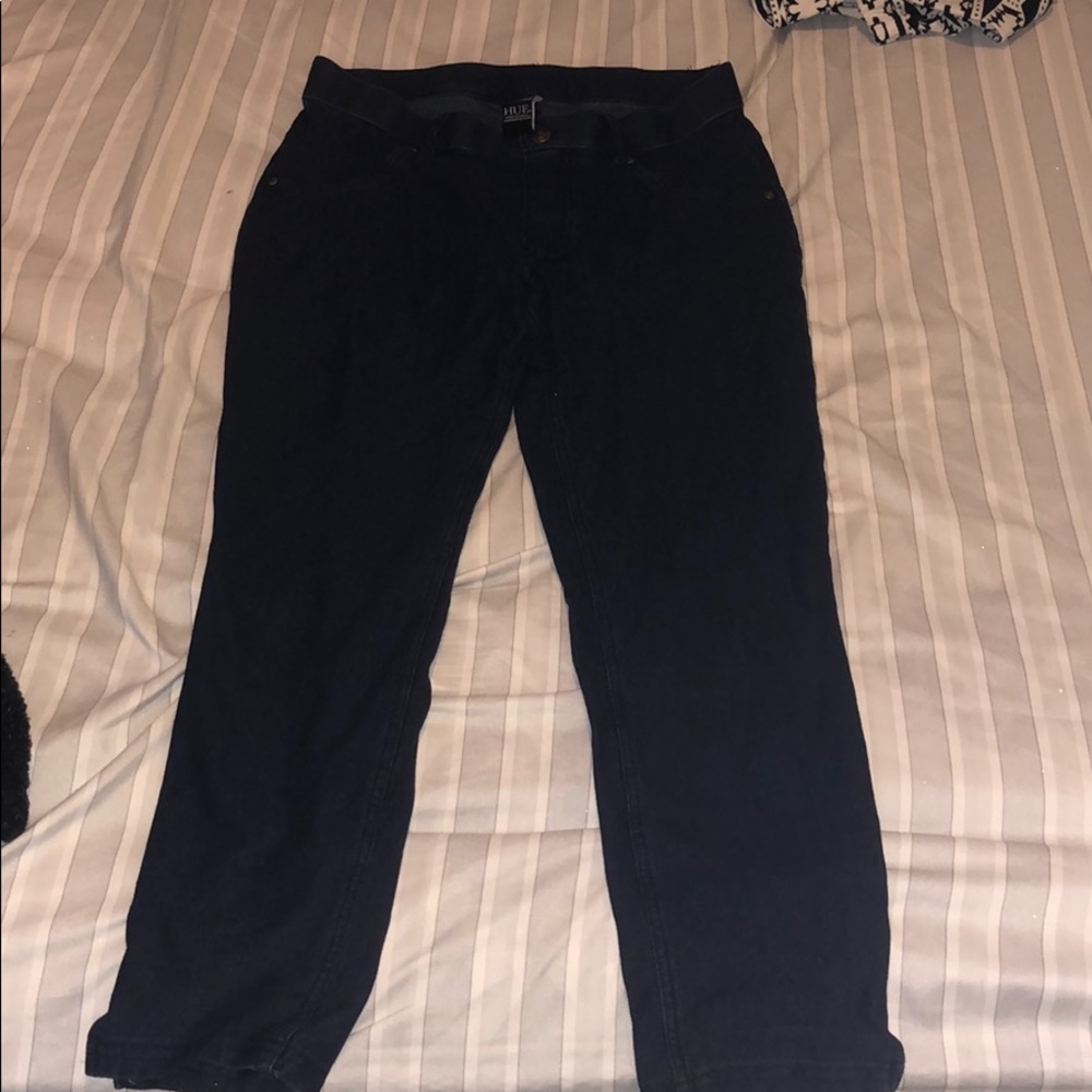 !!50% OFF!! NEVER WORN!! NAVY Medium Capris